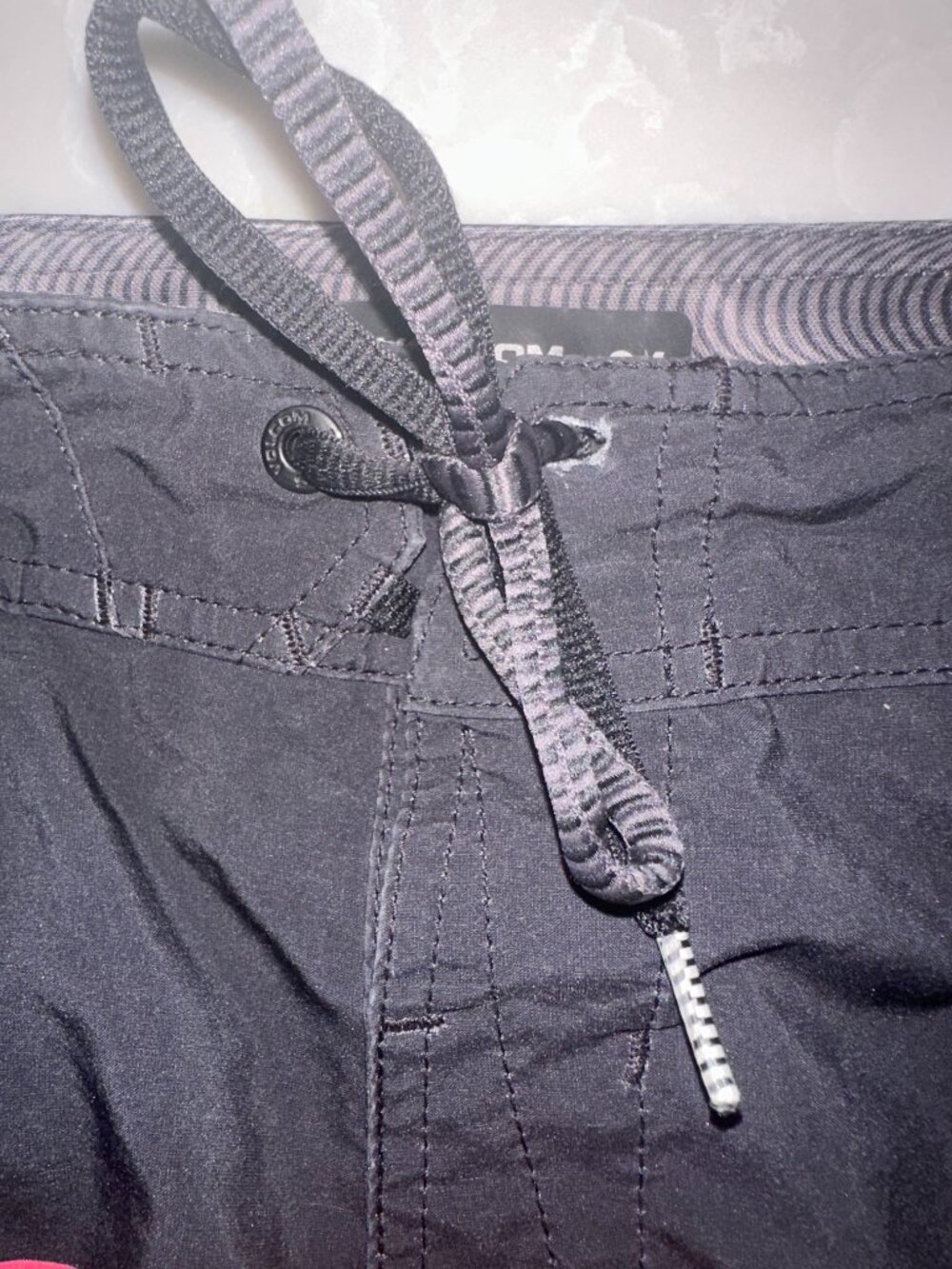 Volcom Mod-Tech Boardshorts - Picture 3 of 6